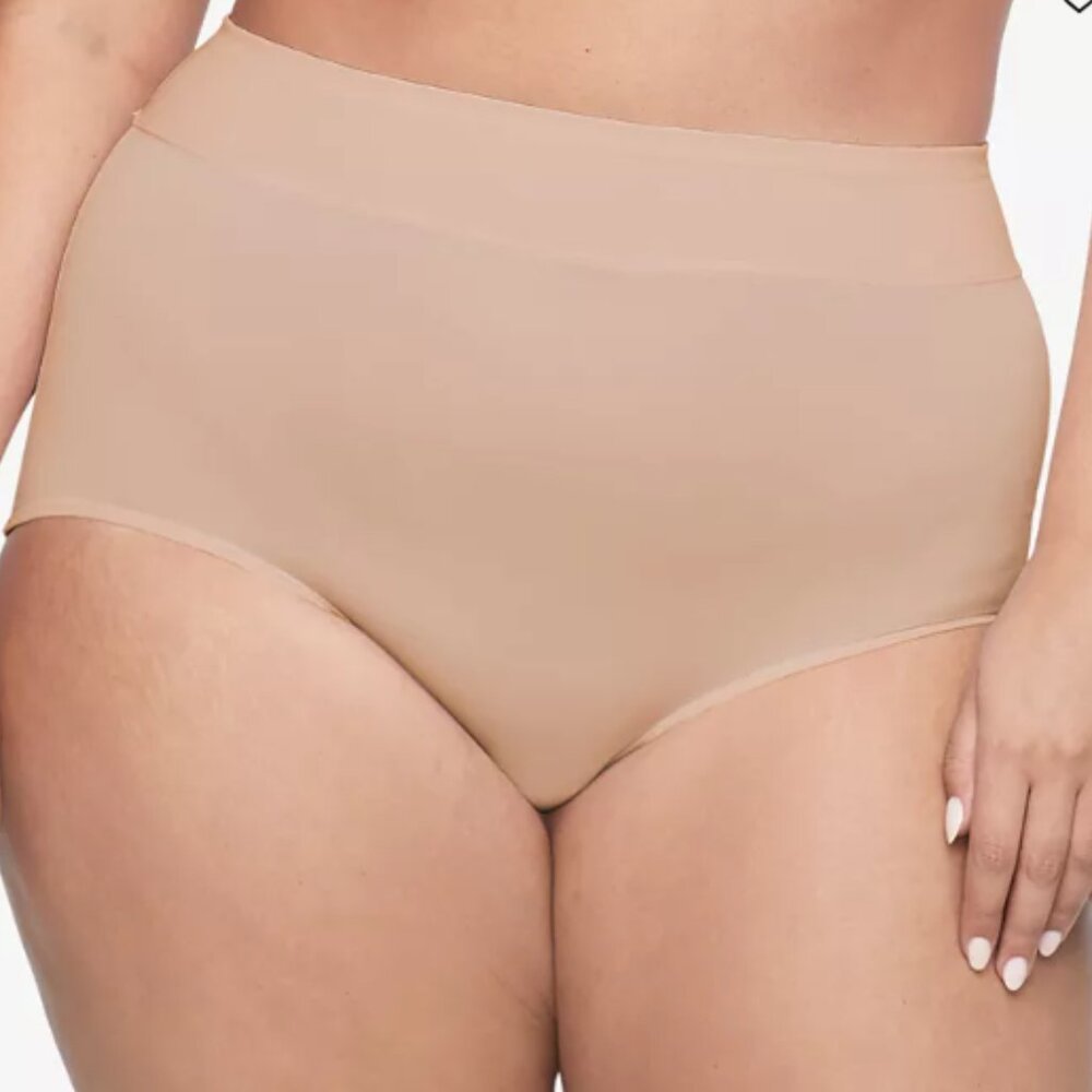 3/$20 Bundle •NEW Warner’s No Pinching Brief 5738 High Waist Toasted Almond M